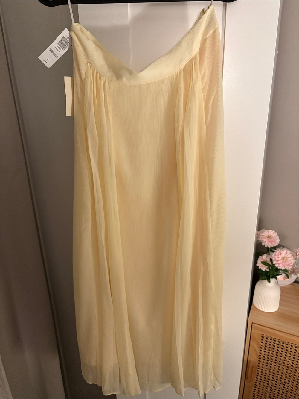 Little Moon Peony Skirt in Butter Yellow (sz 8)